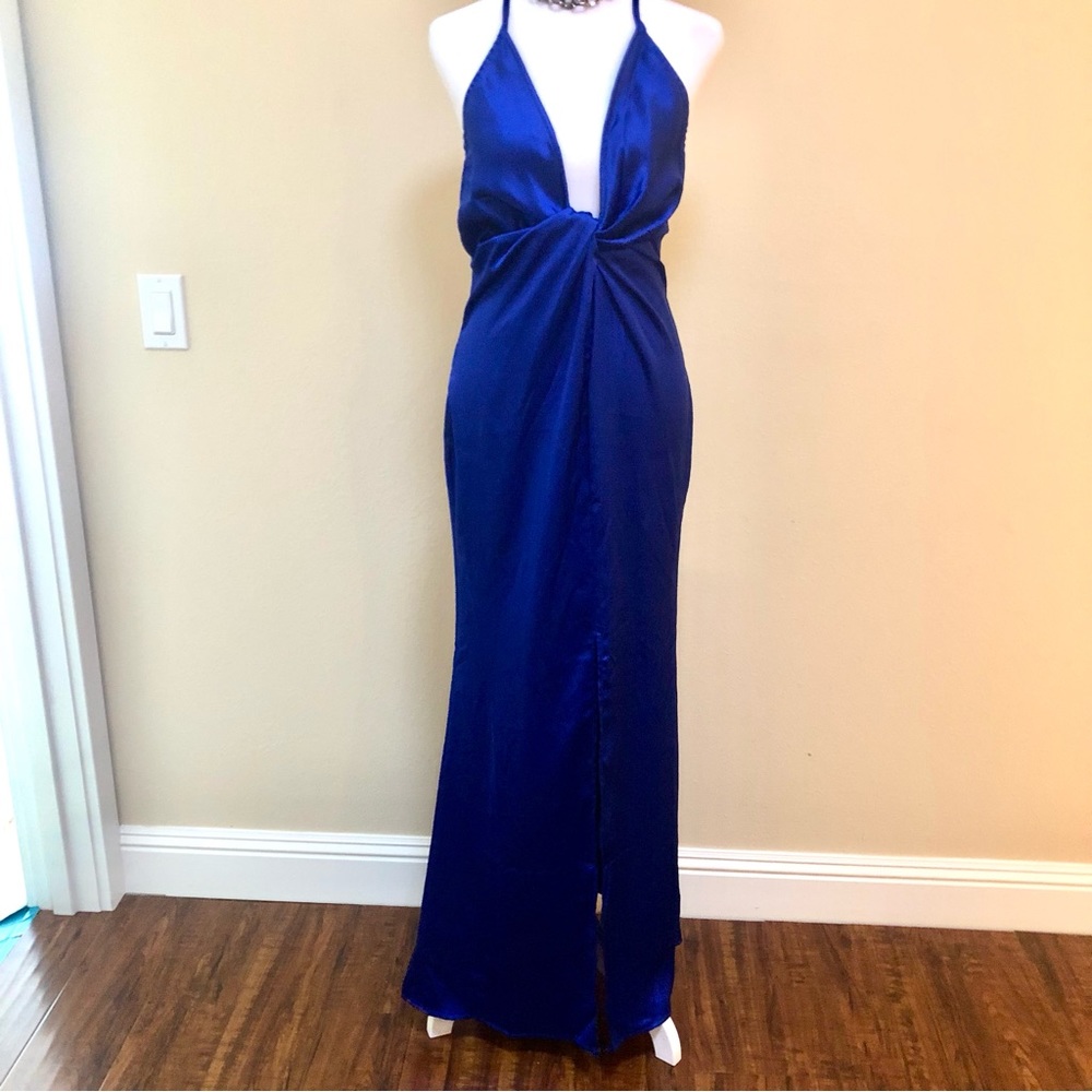FOREVER 21 gorgeous, satiny royal blue prom gown. Long slit up front. Si…
